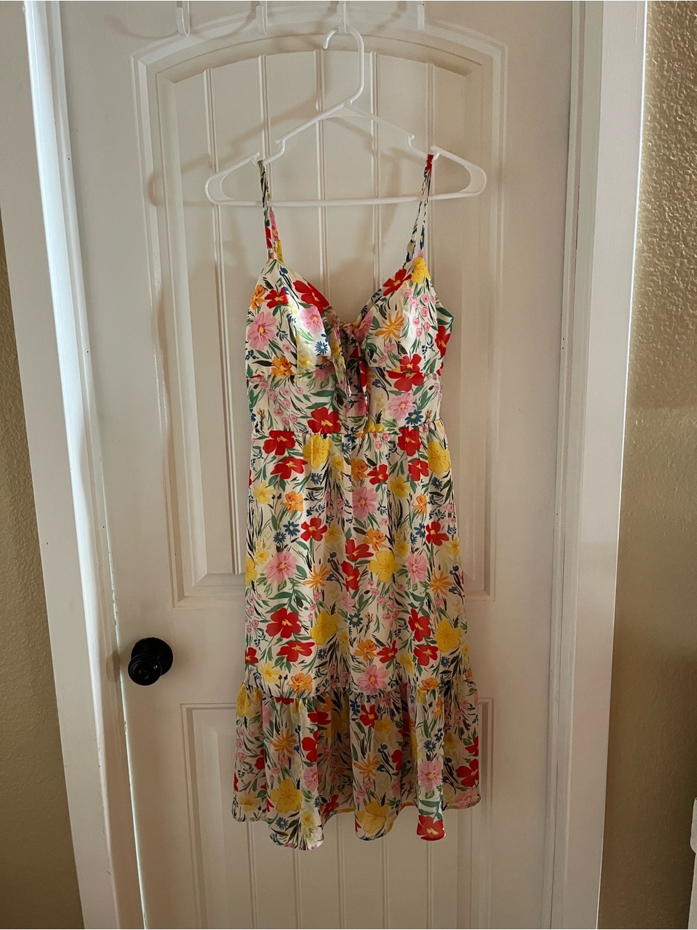 Floral Tie-Front Spaghetti Strap Dress in Multicolor